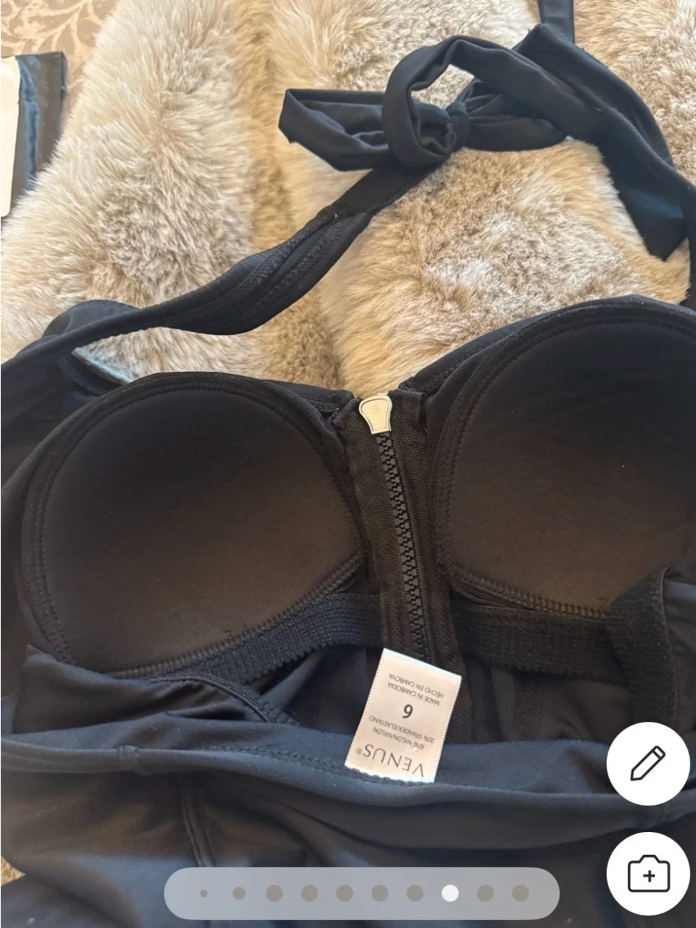 VENUS black halter